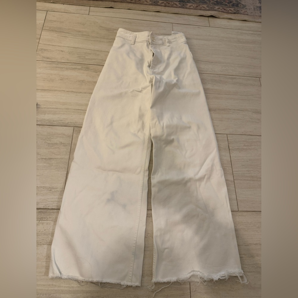 Zara Women's white Flare Jeans 4